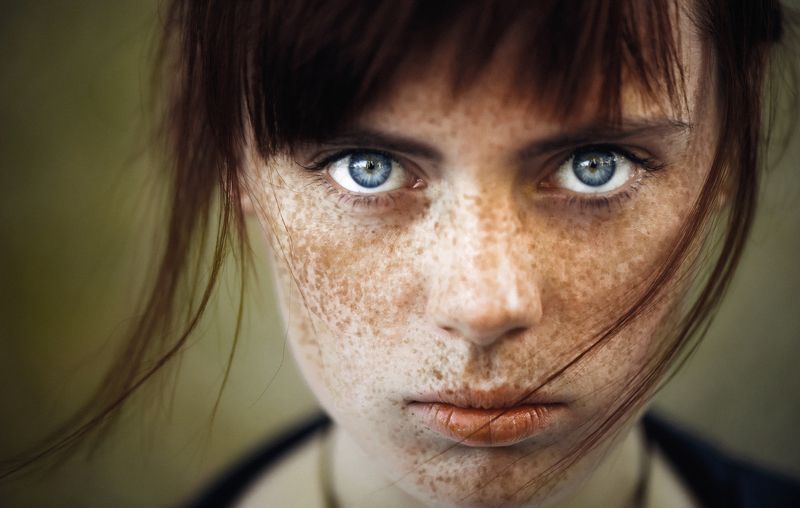 girl, portrait, color, woman, emotions, eyes, face, photo, moscow, people, light Eyes фото превью
