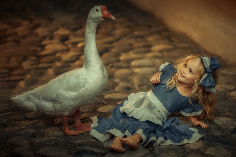 детская фотография, постановочная фотография, фотография с животными, семейная фотография, художественная фотография Viola & Avrora фото превью