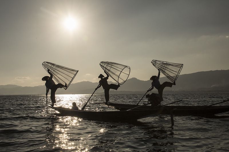 Inle Lake fishermen.Myanmar фото превью