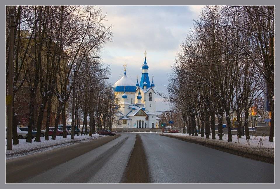 город,дорога,церковь,купола, domovoi