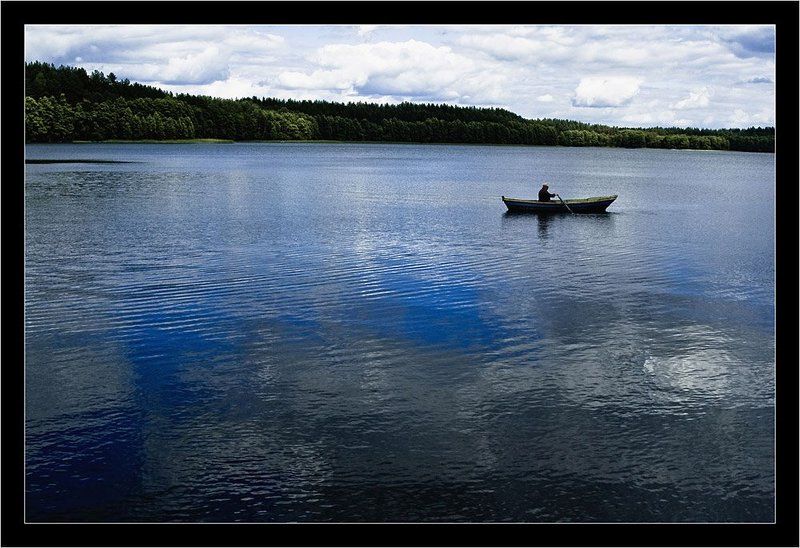 глюк, озеро, лодка, рыбак, лето *** фото превью