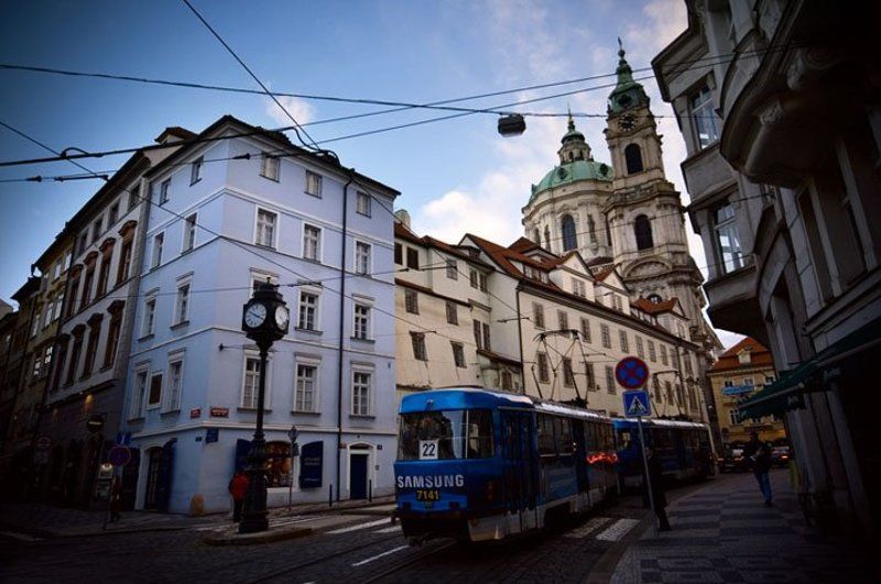 Без десяти четыре. Надо успеть. фото превью