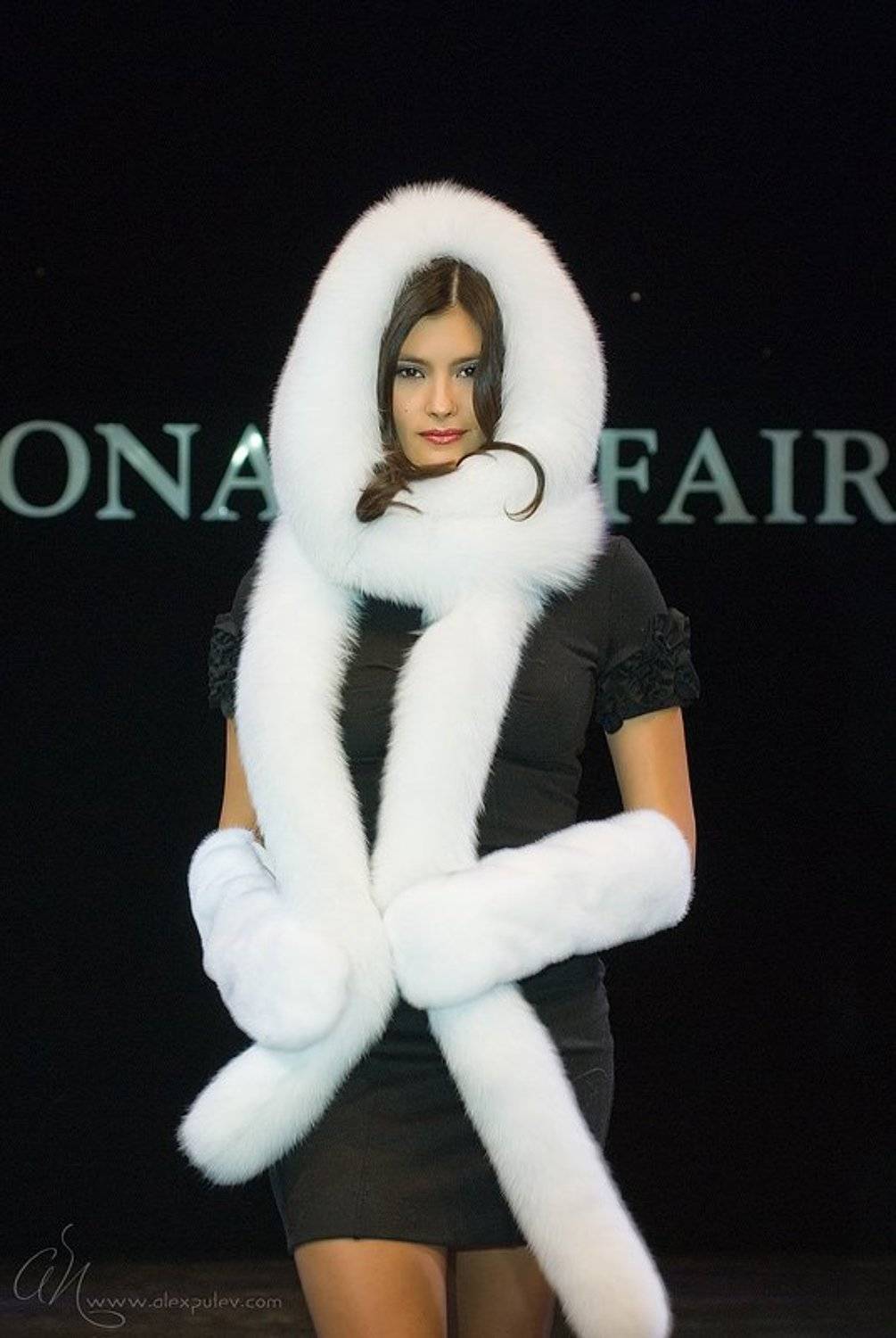 зима,мех,репортаж,millionaire fair moscow 2007, Александр Путев