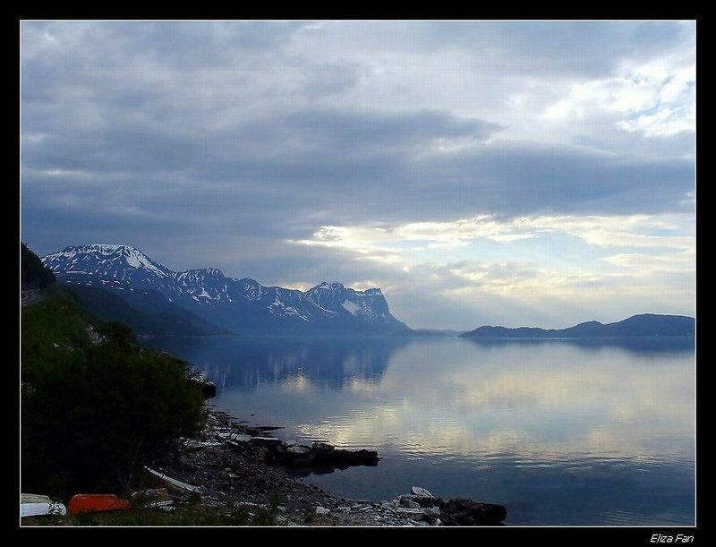 норвегия фьорд дождь Нежность грусти порой посещает меня... фото превью