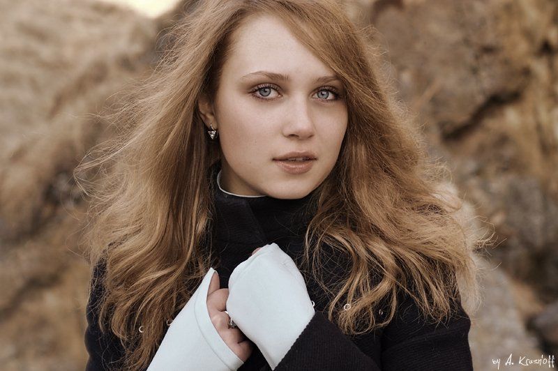 девушка, портрет, взгляд, улыбка style... фото превью