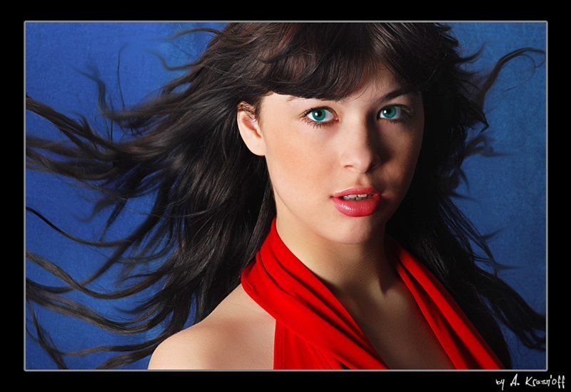 девушка, взгляд, волосы, ветер Karina... фото превью