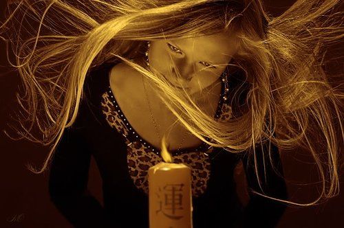 Поколдовать...