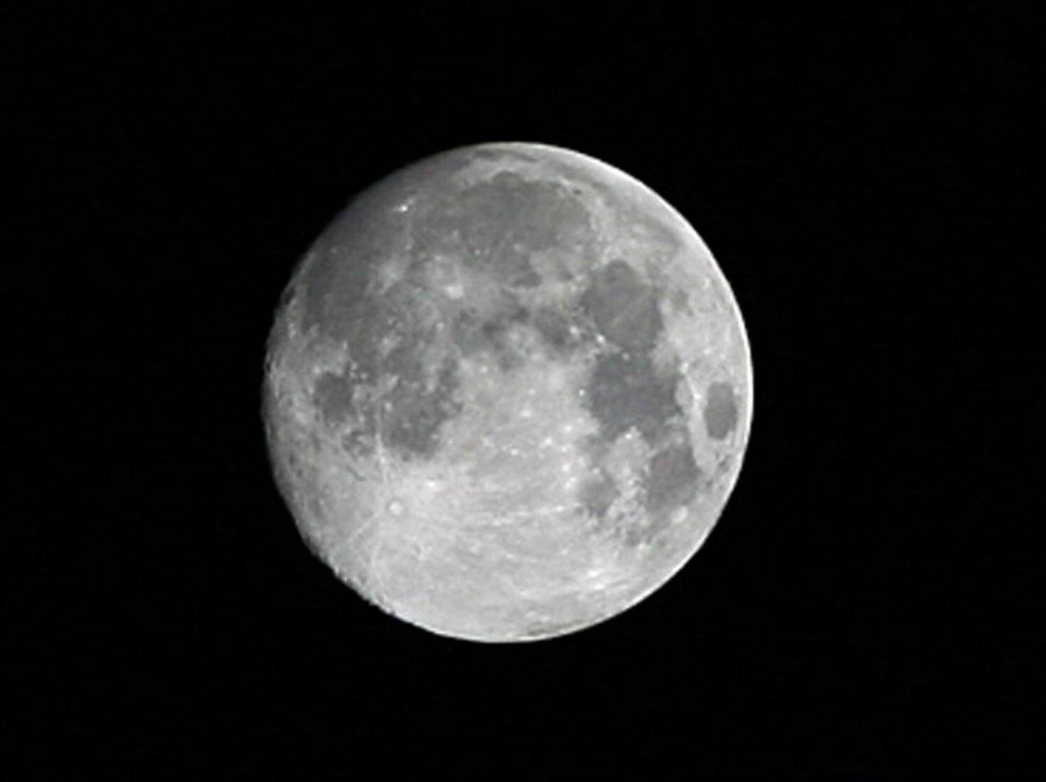 луна, Денис Синицын