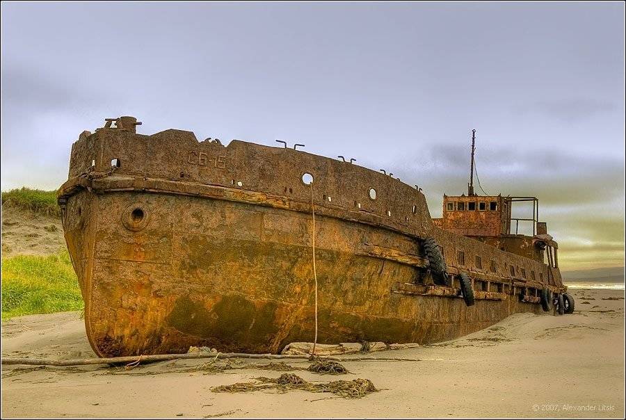 судно, баржа, мель, ржавчина, командоры, Александр Лицис