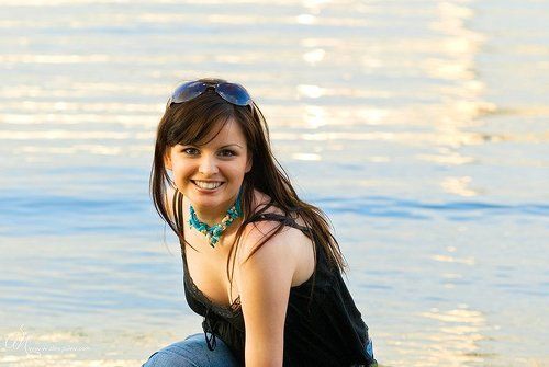 От улыбки снанет всем светлей ...