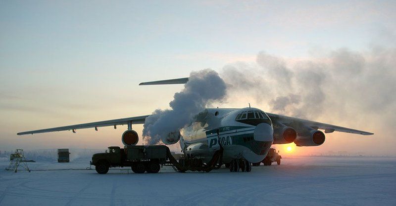 самолёт,аэродром,зима Будни аэропорта фото превью