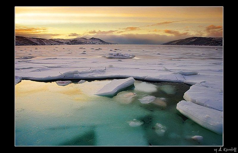 магадан, бухта нагаево, охотское, море, лед, закат О золотом небе и зелёной воде... фото превью