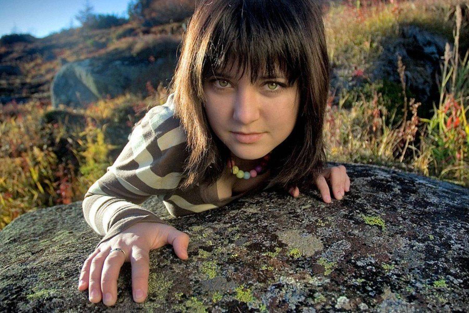 lizard, girl, камень, Юлиана Макаренко