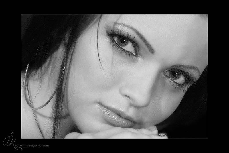 девушка,взгляд,черное,белое, Александр Путев