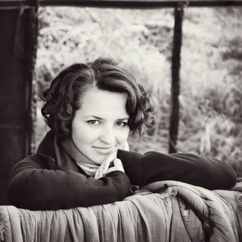 шепот, портрет, осень, девушка  фото превью