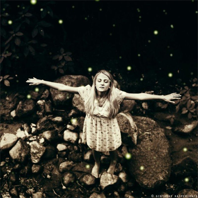 girl, alone, gintaras, kasperionis, lithuania, art, arts, fine, toned, toning, original, 1x1, square, emotion, woman, nature, water, river, stones, dark, modern Between фото превью