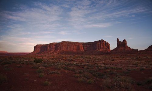 Утро в Monument Valley.