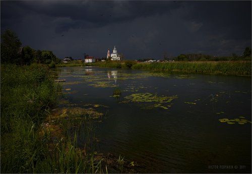 Суздаль. Перед грозой