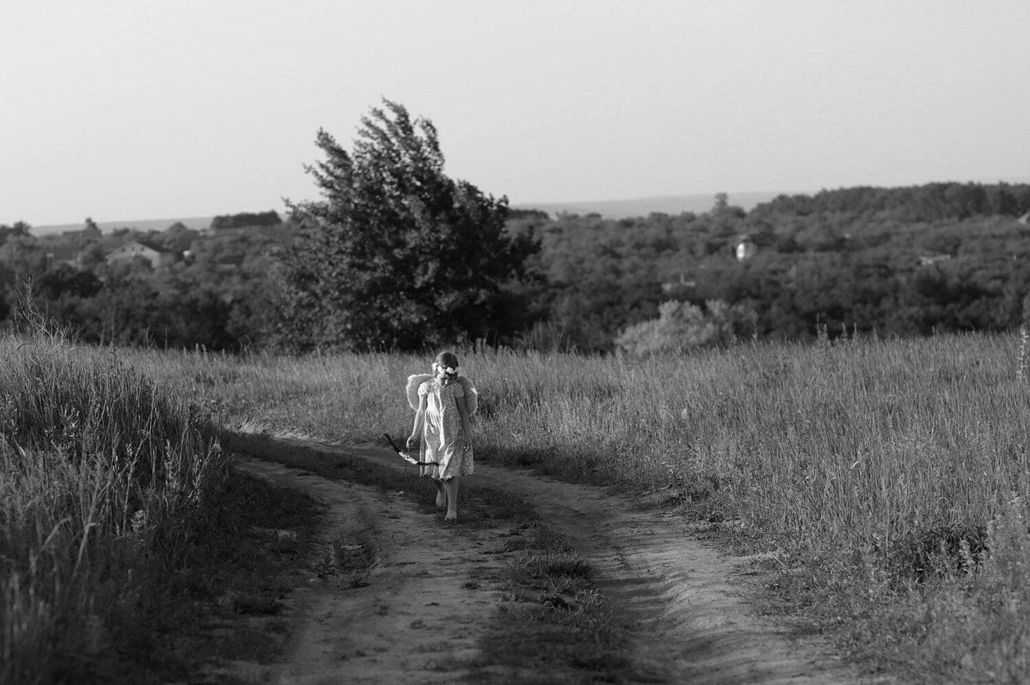 черно-белое, жанр, девочка ангел, Вера Шамраева