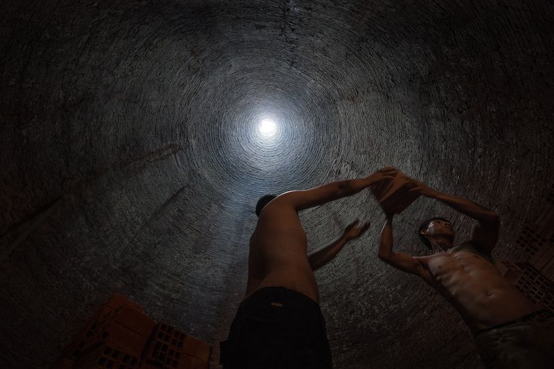 Working Working фото превью