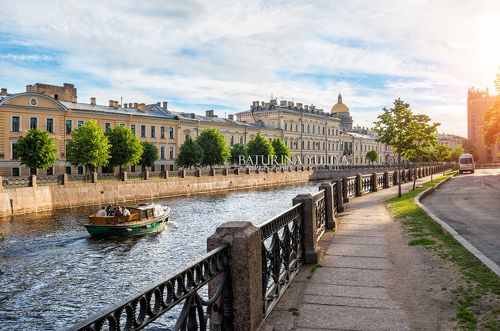 По Мойке на катере