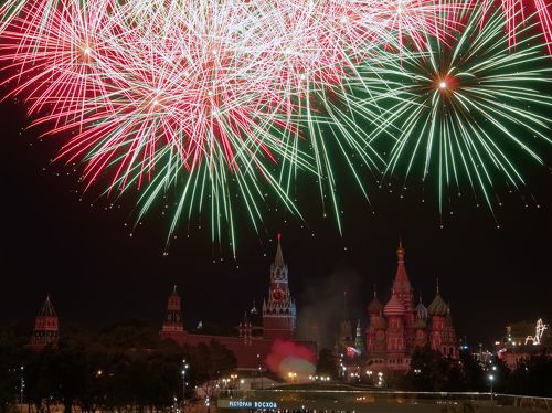 Салют над Москвой 