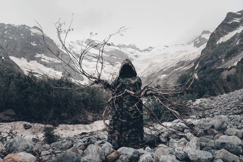 В горах