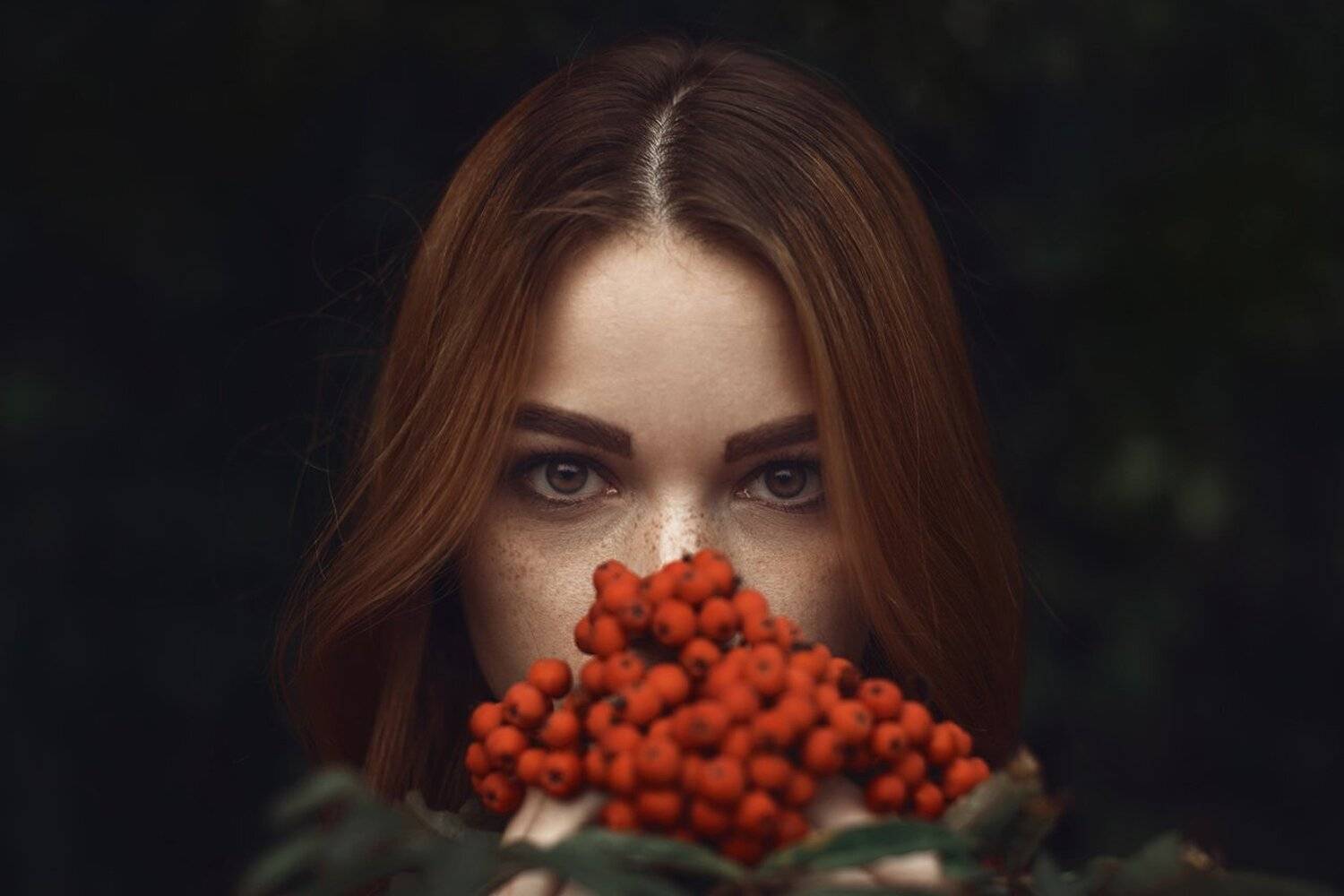 девушка, модель, рябина, портрет, взгляд, Александр Тишкевич