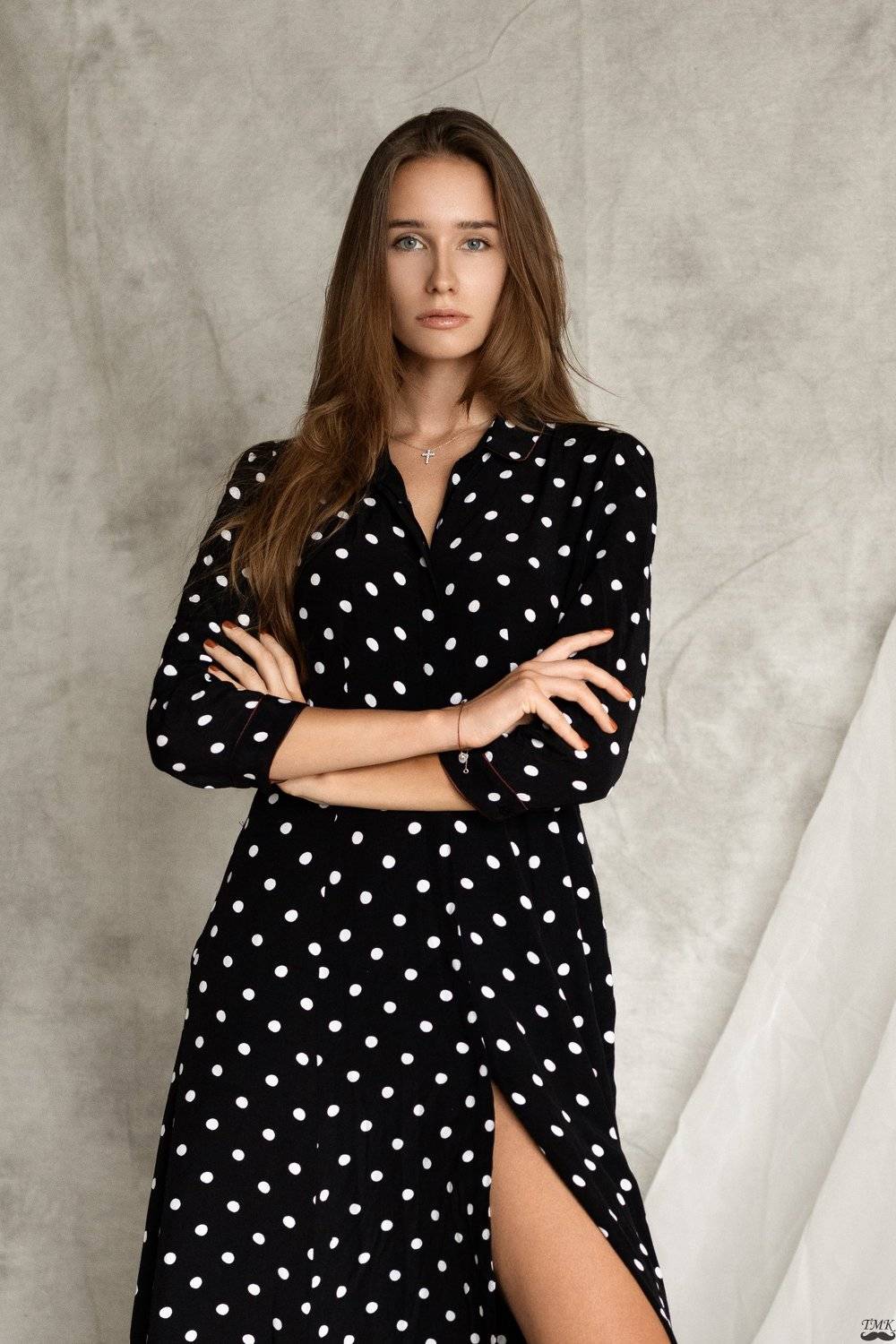 fashion, portrait, studio, backdrop, style, indoor, natural light, beauty, look, style, people, girl, model , Tomas Masoit