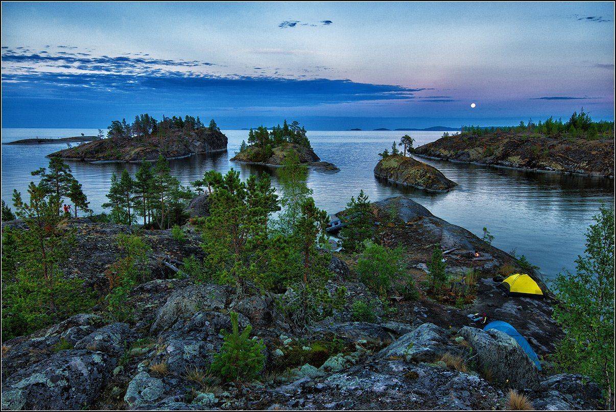 карелия, ладожское озеро, вечер, острова, луна, АНАТОЛИЙ ДОВЫДЕНКО