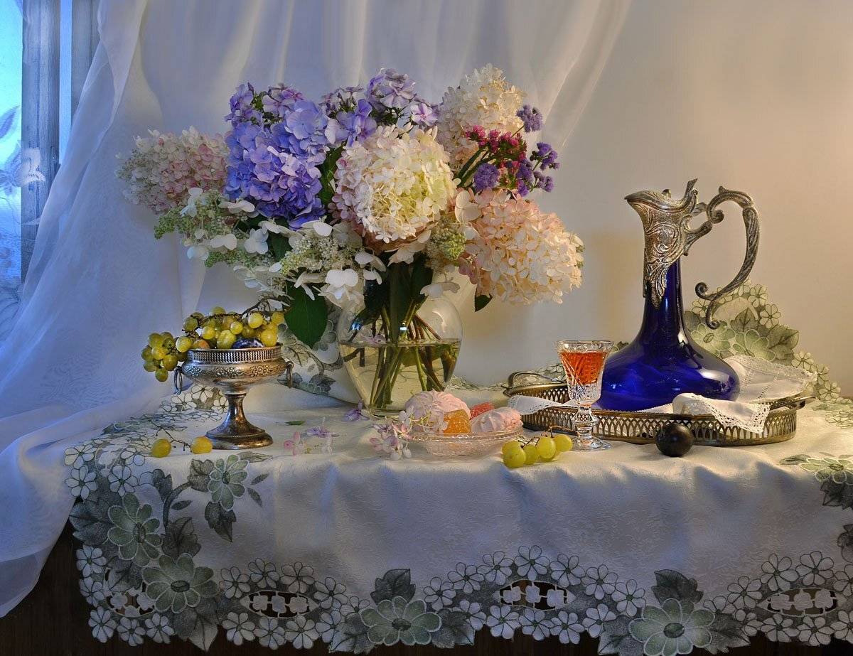 still life,натюрморт,  цветы, фото натюрморт, сентябрь, осень, гортензии, вечер, Колова Валентина