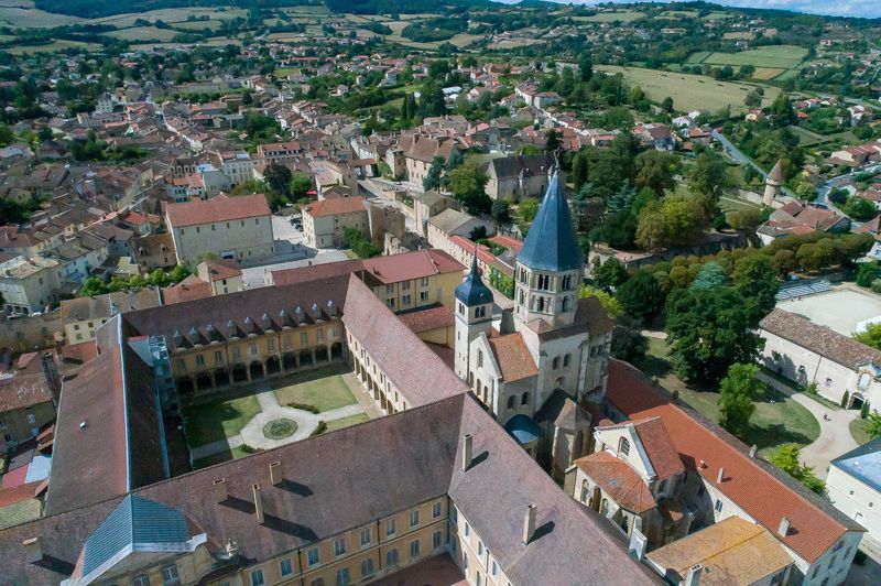 Аббатство Клуни (Бургундия, Франция) фото превью