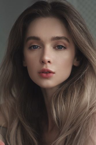 ANNA T 01