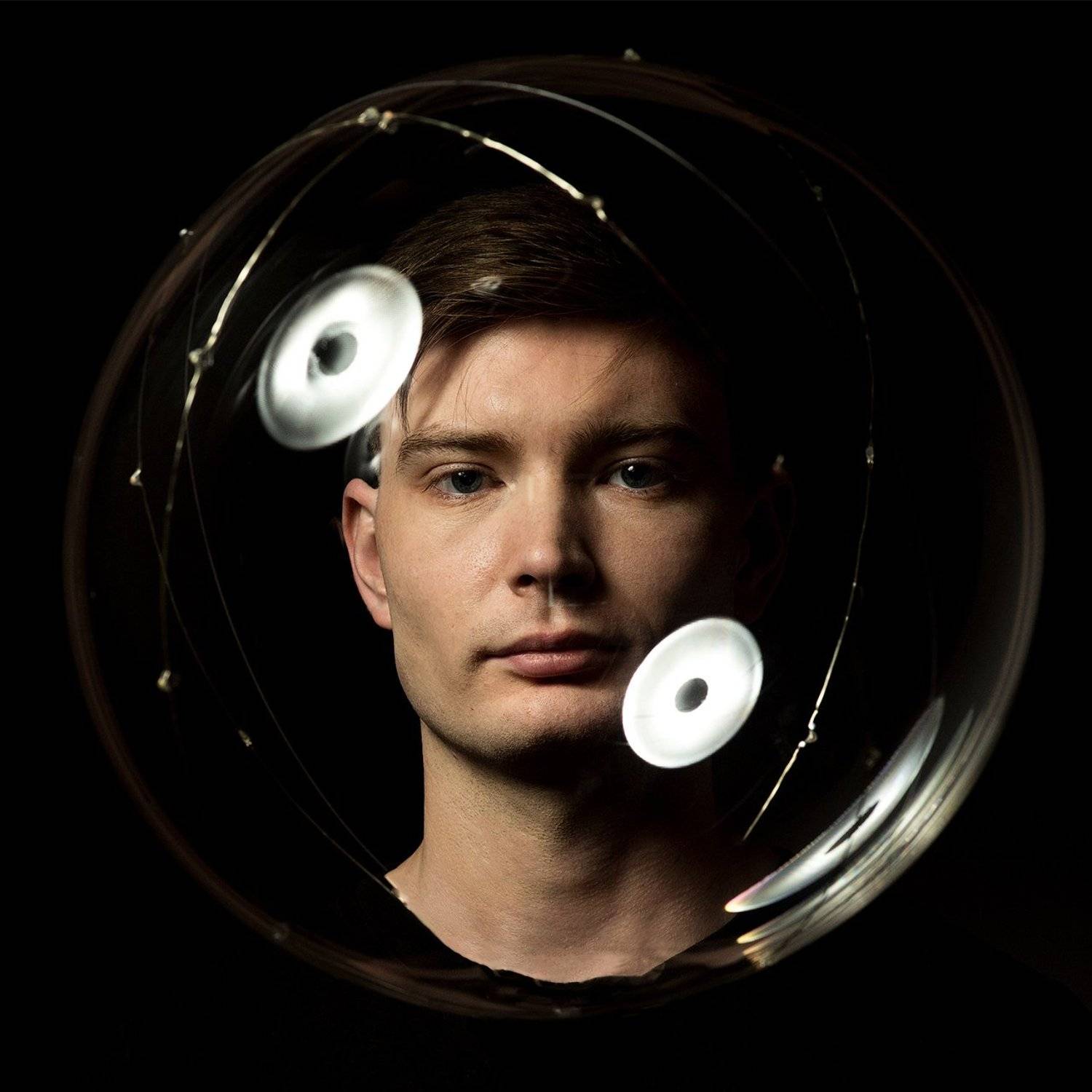 космонавт, мужчина, портрет, студия, круг. шар, пузырь, Дарья Комарова