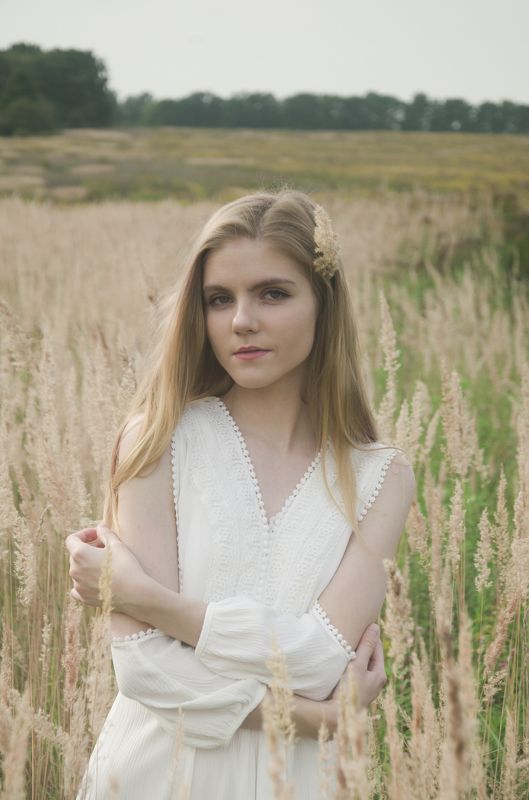 portrait,girl,beautiful,autumn,fashions,creative,shine,девушка,портрет,осень,сентябрь,september,color,field,beautifulgirl,illustration,fashiongirl,autumn2018,осень2018,креатив,white,wasteland,пустошь,tenderness tenderness фото превью