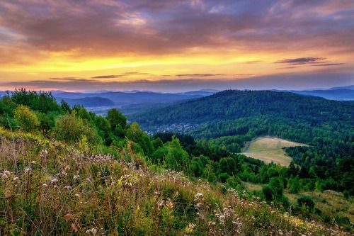 На восходе.