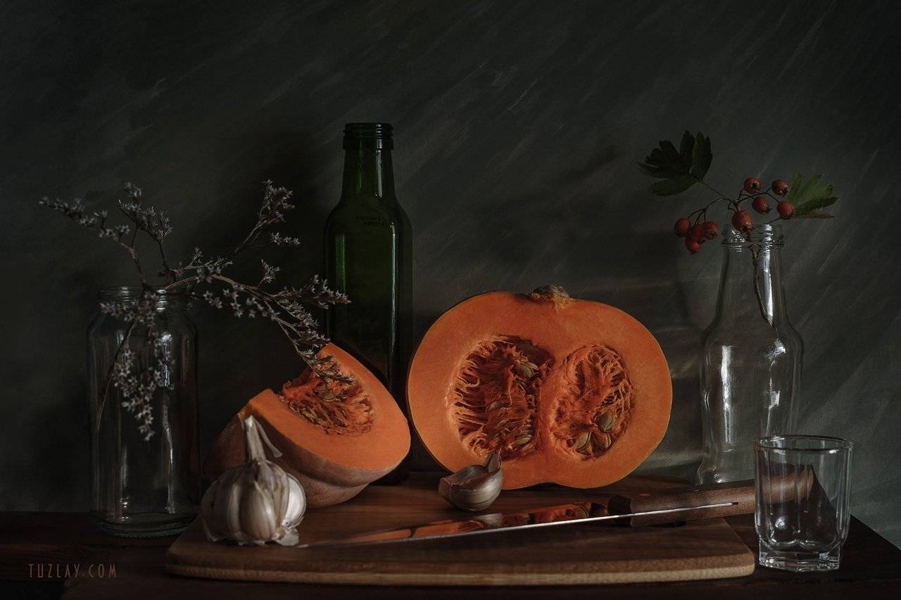 тыква, разрезанная тыква, осень, боярышник, чеснок, бутылёк, кухонный нож, углостебельник, Владимир Тузлай