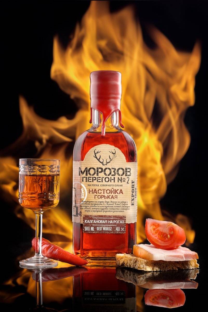 настойка, натюрморт, пламя, жгучий перец, томат, грудинка, стопка, напиток, огонь, настроение, ломтик, хлеб, закуска, бутерброд, горячительный напиток, Tom Fincher