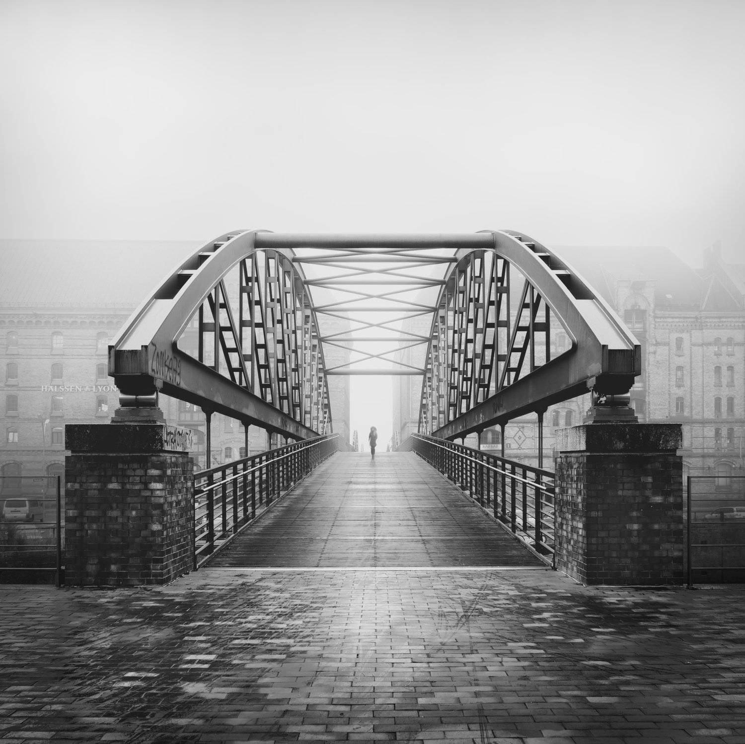 bridge fog mist haze hamburg urban street, Alexander Sch&ouml;nberg