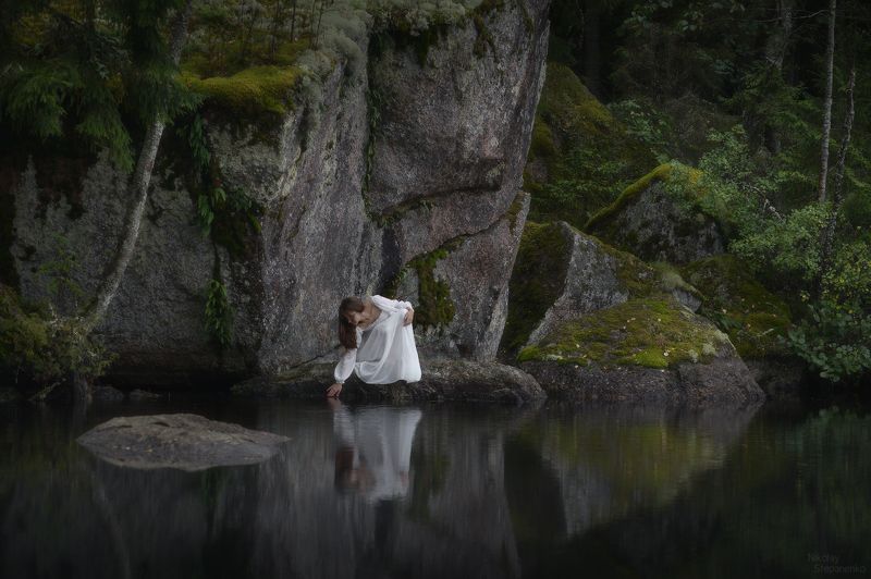 выборг, ленинградская область, скалы, озеро, отражение, сентябрь, тайга Прикосновение фото превью