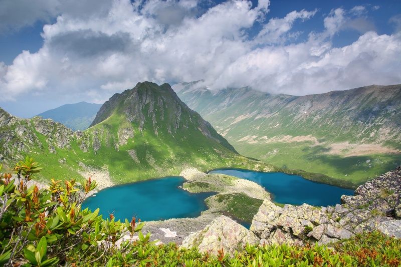 горы,озеро голубые глаза Загедана фото превью