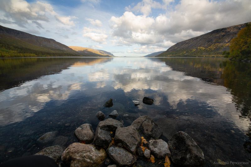 озеро, зеркало, осень, горы, вода, камни, Жидкое зеркало осени фото превью