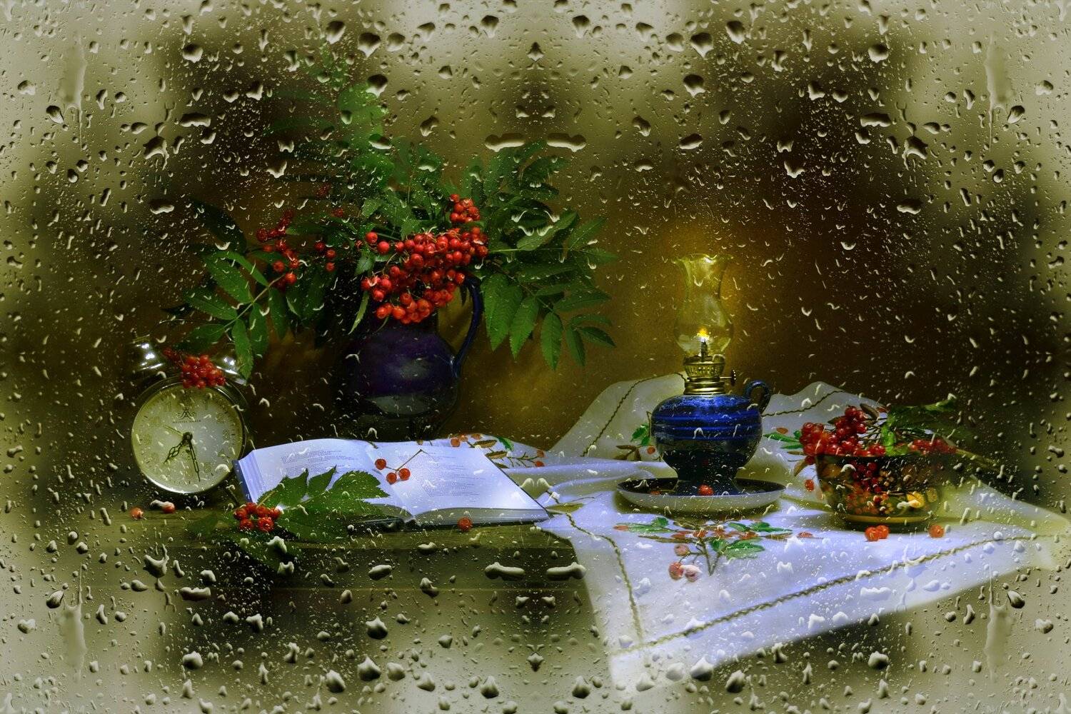 still life, натюрморт, часы ,фото натюрморт, сентябрь, рябина,осень, книга,  стихи, керасиновая лампа, мокрое стекло, Колова Валентина