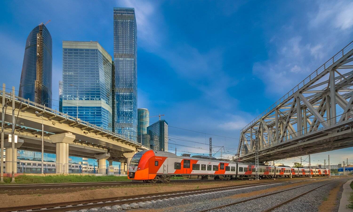 жд, железная дорога, поезд, россия,  пейзаж, skrylov, skrylov_official,  москва, мцк, москва-сити, ласточка, ЭС1, город, Сергей Крылов