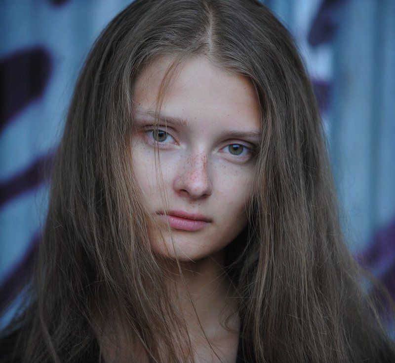 no smile) фото превью