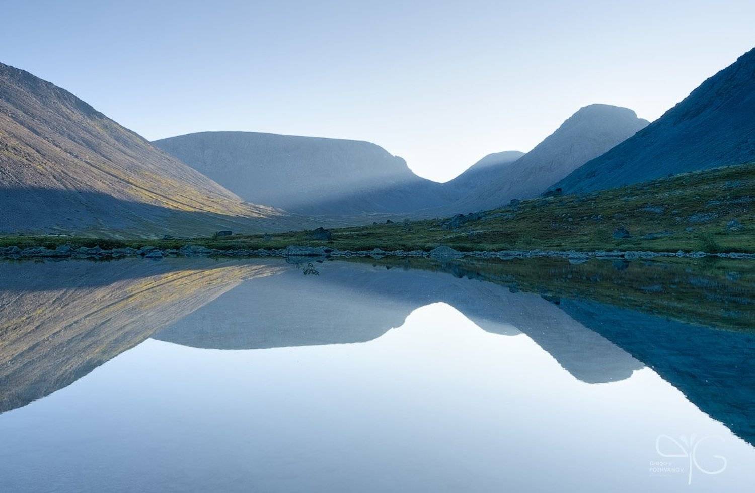хибины, малая, белая, долина, рассвет, горы, озеро, отражение, утро, юдычвумчорр, петрелиуса, рамзая, hibiny, malaya, belaya, river, lake, morning, sunrise, reflection, judychvumchorr, petrelius, ramzay, Григорий Пожванов