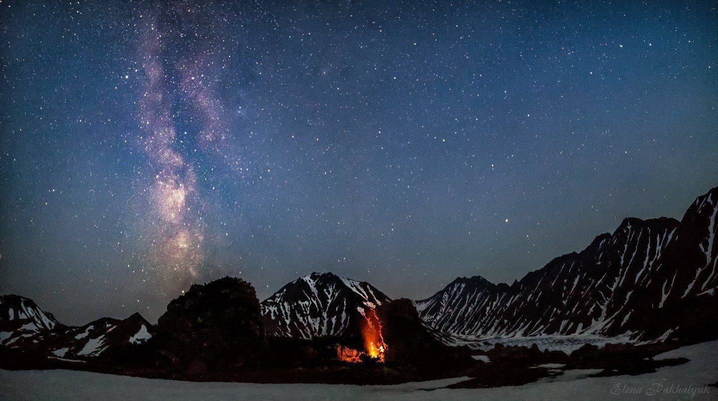 вулкан,камчатка,кольдера,фототур,ночь,звезды,млечный путь,кратер,огонь,путешествие,экспедиция,треккинг,пейзаж,россия,бакенинг, Elena Pakhalyuk