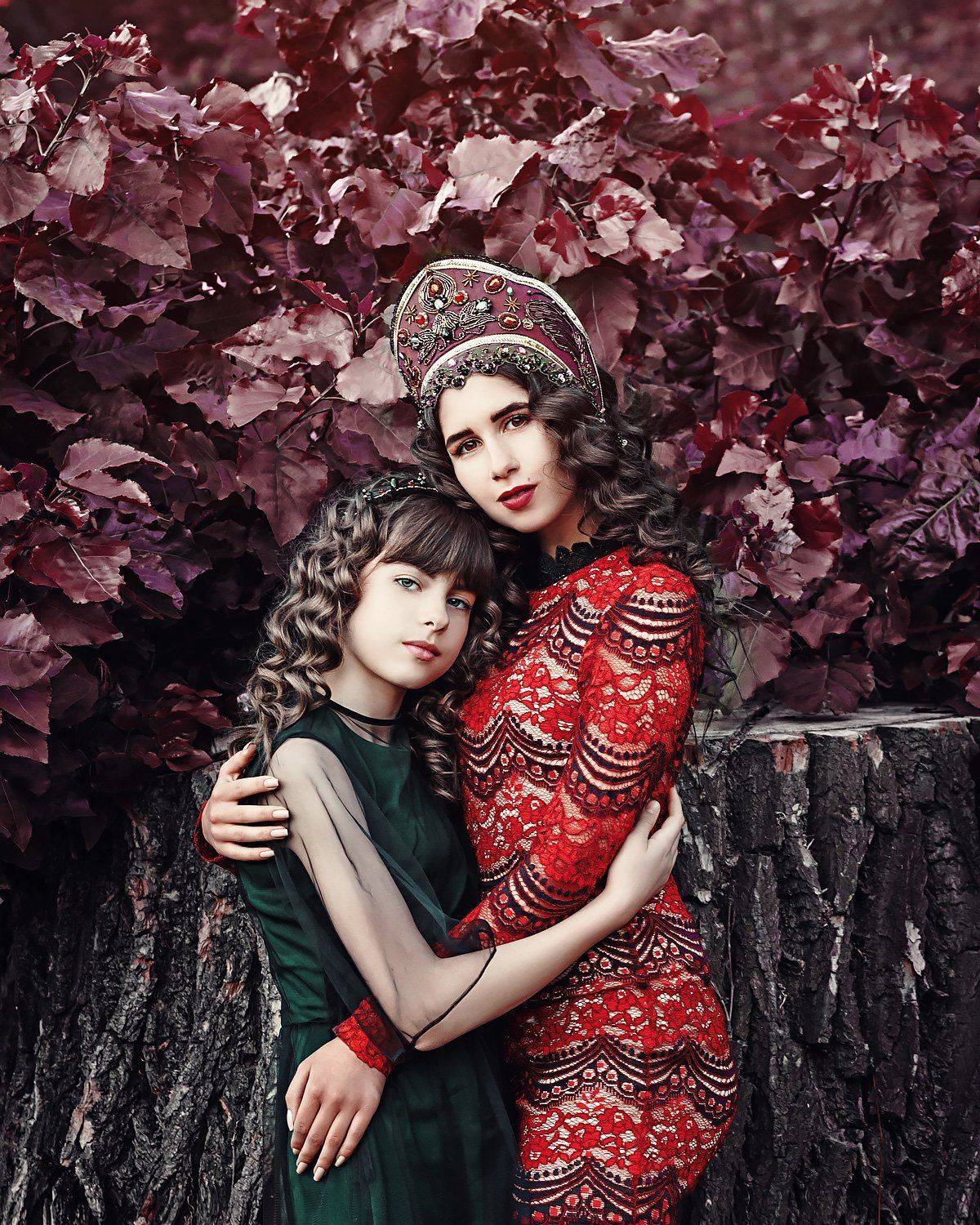 осен., сказка, красивые девушки, русский стиль, гламур, фешн, мода, багряный, кокошник, портрет, брюнетка, шатенка, красный, зеленый, цвет, единение, красота, прелесть, парк,, Марина Кондратова