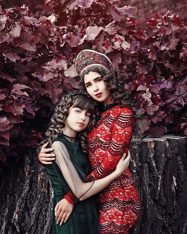 осен., сказка, красивые девушки, русский стиль, гламур, фешн, мода, багряный, кокошник, портрет, брюнетка, шатенка, красный, зеленый, цвет, единение, красота, прелесть, парк, *** фото превью