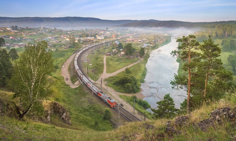 жд, железная дорога, поезд, россия,  пейзаж, skrylov, skrylov_official,  вязовая, утро рассвет, neман, лето, река, горы, лес, пассажирский поезд. эп2к, челябинская область, юрюзань *** фото превью
